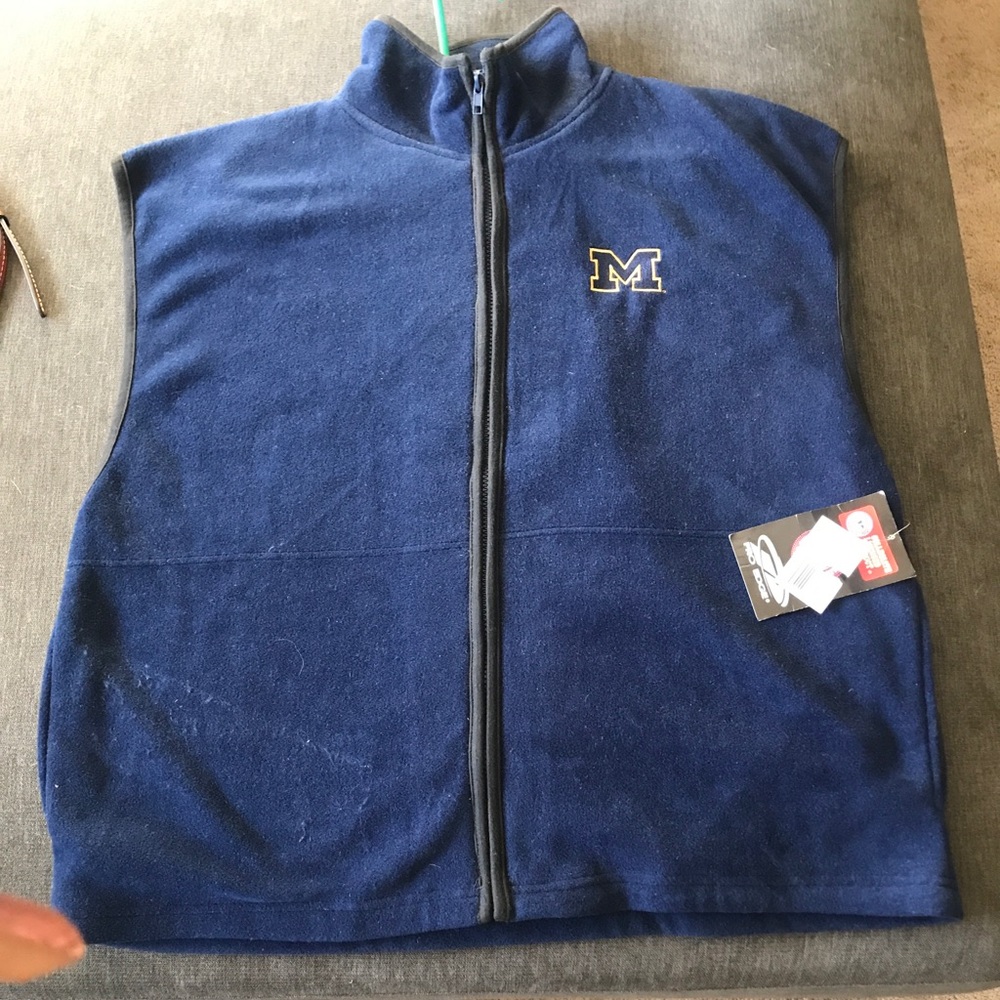 U of M 💙fleece vest